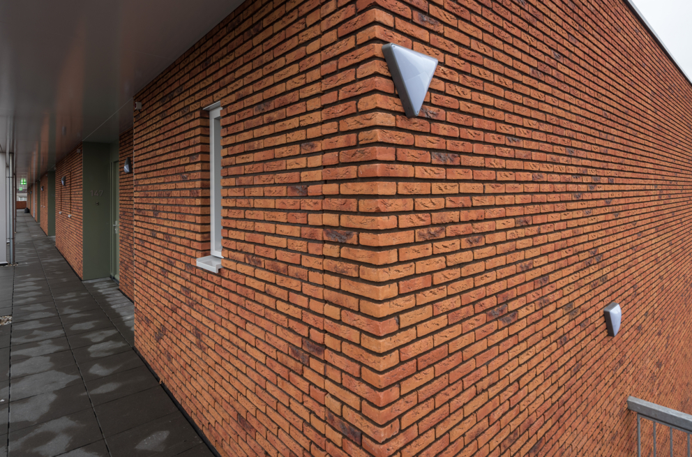 Lightronics GEO armaturen aan de muren van een zorgcomplex in Tilburg