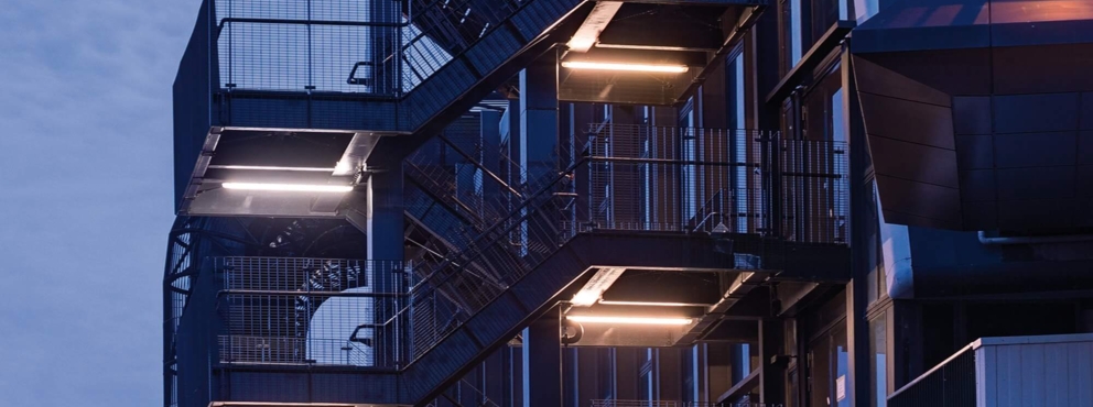 Lightronics SATEGO armatuur in een trappenhuis