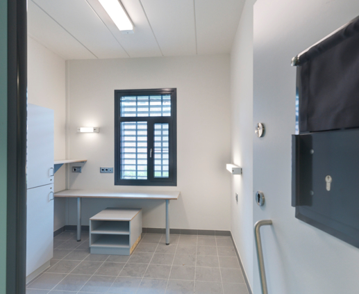 Lightronics ESV armatuur in een gevangenis in Turnhout Lightronics ESV armatuur in een gevangenis in Turnhout